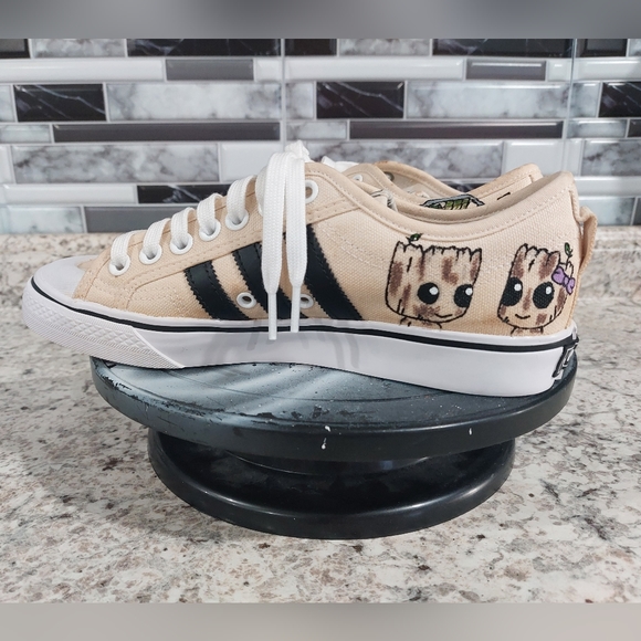 Addidas customs, baby groot size 8 mens/ 9.5 women's - Picture 2 of 4